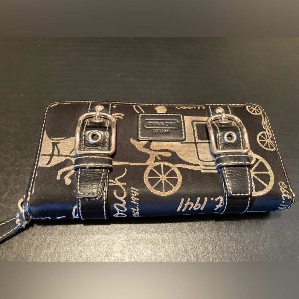 Coach zipper wallet